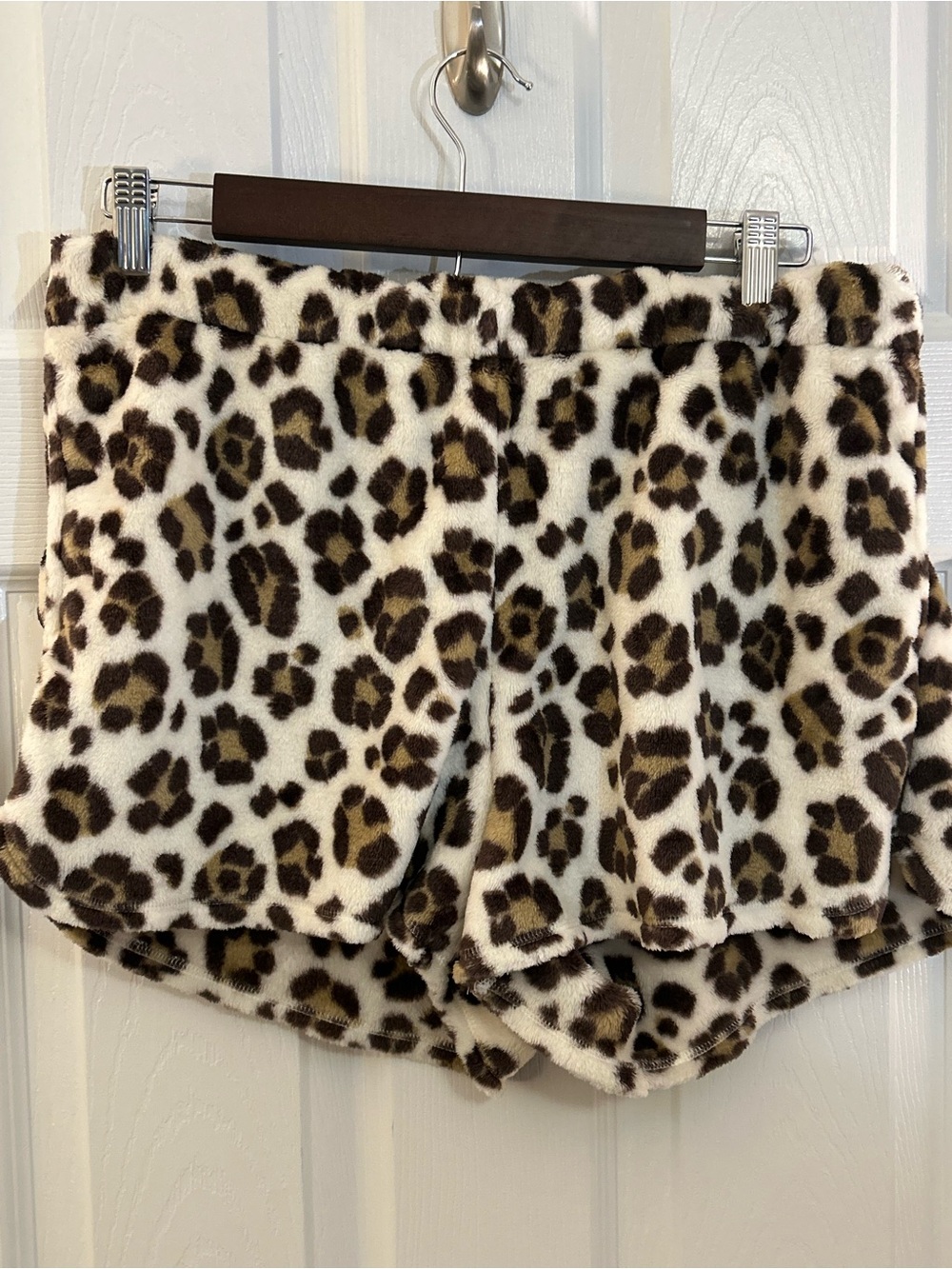 Aerie Plush Leopard Print Fuzzy Pajama Lounge Shorts - Size L